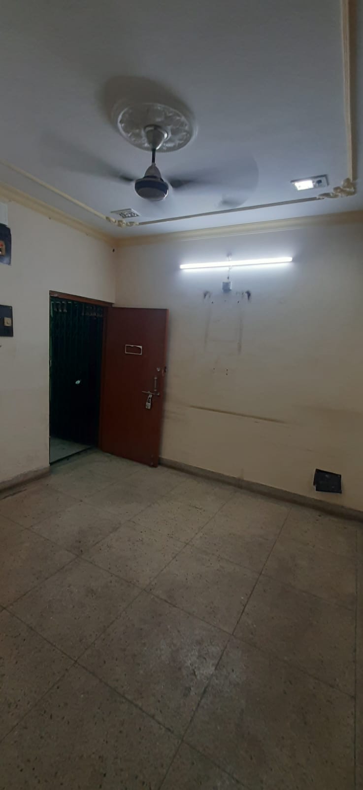 Behala East,Roy Bahadur Road,Iman Kalyan Apartment,1000sqft,2BHK (PA146)