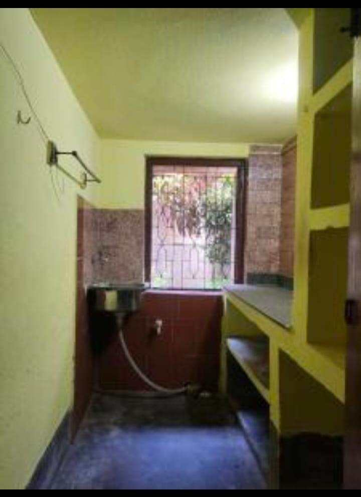 Tollygunge Dharapara,Karunamoyee Ghat Road,900sqft,2BHK Rent (OA459)