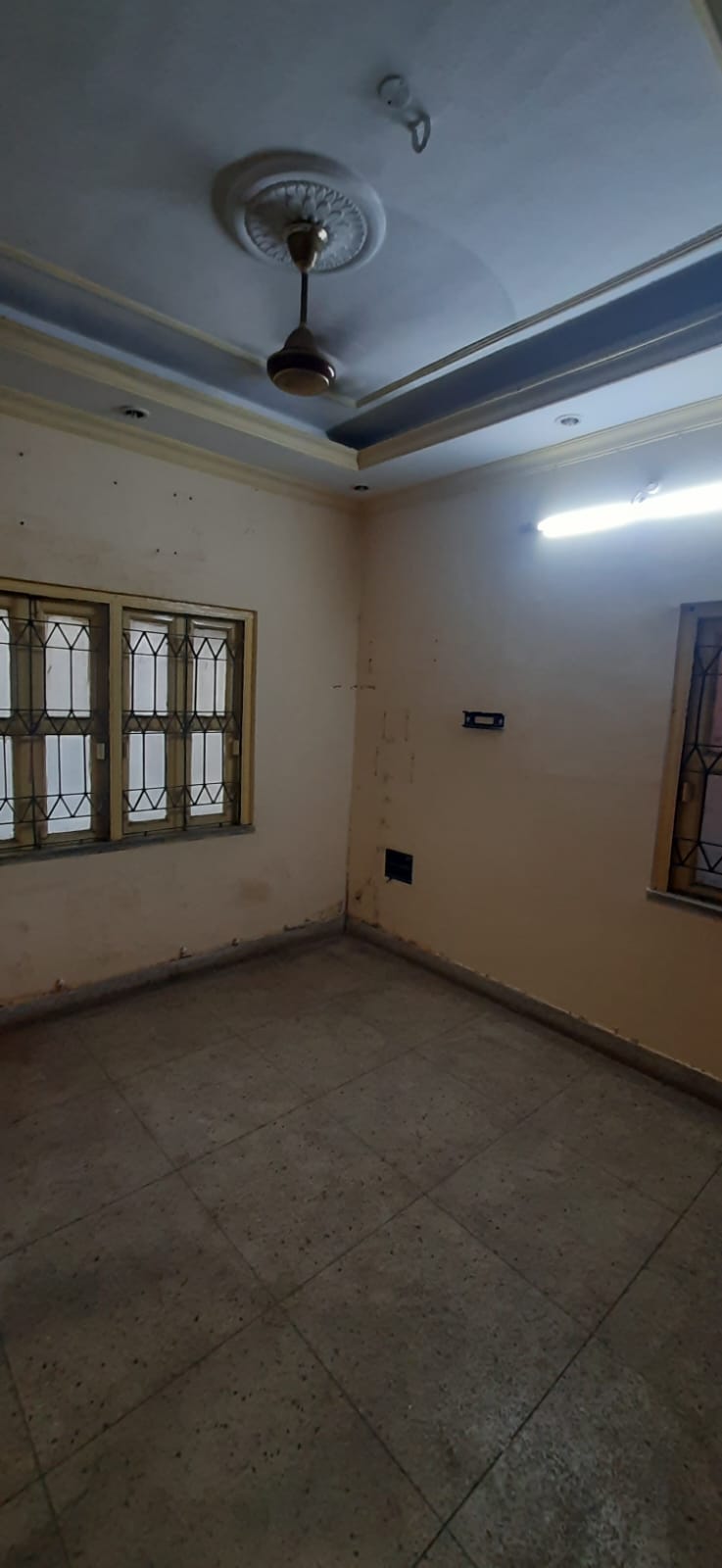 Behala East,Roy Bahadur Road,Iman Kalyan Apartment,1000sqft,2BHK (PA146)