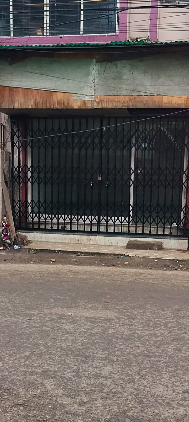 Behala Paris Para,Ho-Chi-Minh Sarani,300sqft Shop Rent (OA493)