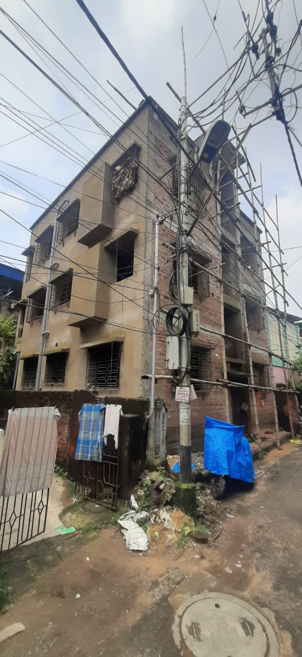 Behala Parnashree Pally,Maharani Indira Devi Road,630sqft,2BHK (PA481)