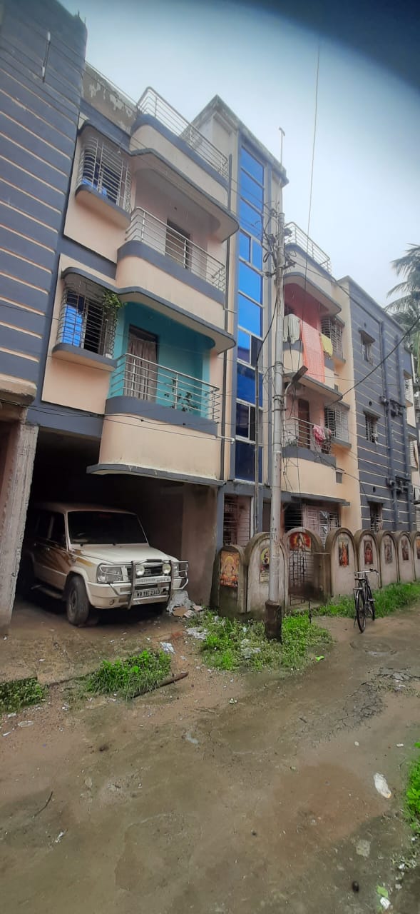 Behala Parnasree,Goragacha Auto Stand,1000sqft,3BHK (PA499)
