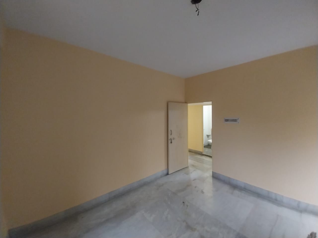 Thakurpukur,on D.H.Road,1225sqft,3BHK (OA423)