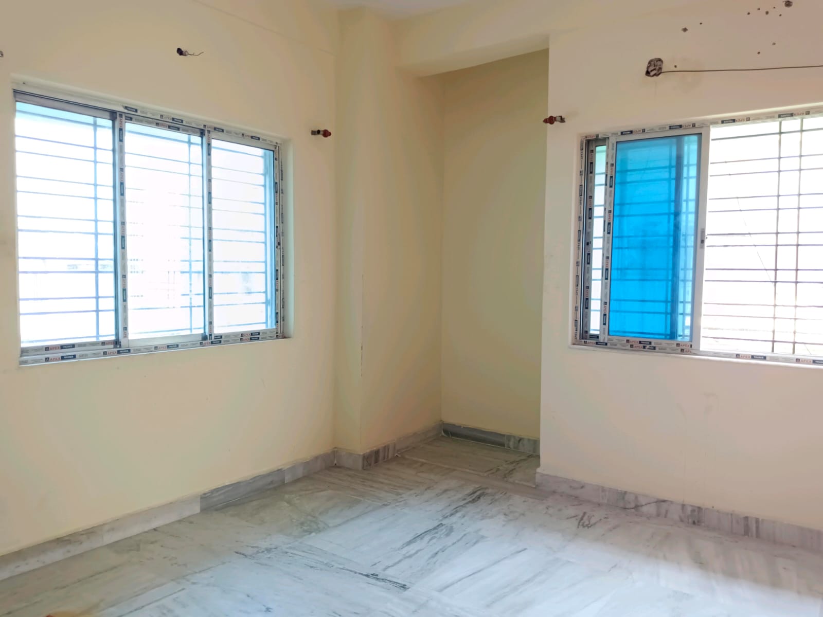 Behala Sakuntala Park,Ram Narayan Mukherjee Road,Ricky Apartment,950sqft,2BHK Rent (OA472)