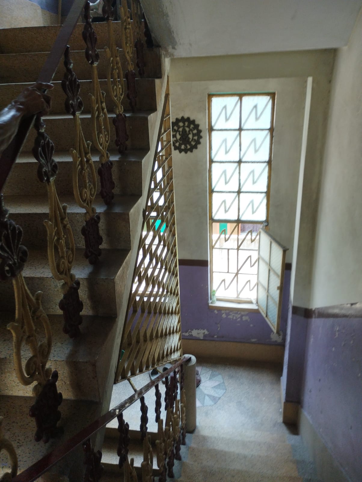 Behala Chowrasta East,Monmohan Park,Bonomali Ghosal Lane,3stored House (BA125)