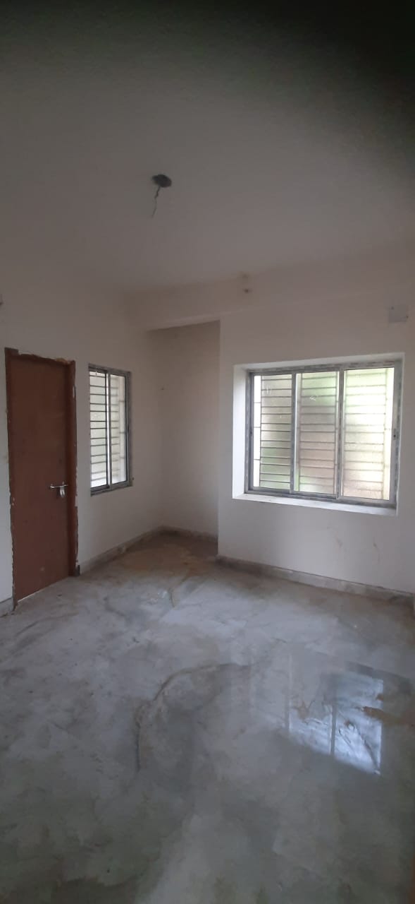 Thakurpukur Kadamtala,Dakshin Para Road,1300sqft,3BHK (Office)