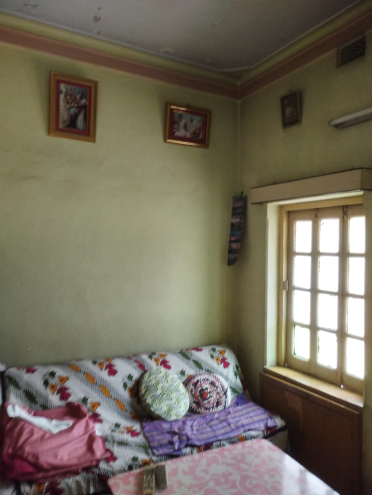 Behala Chowrasta East,Monmohan Park,Bonomali Ghosal Lane,3stored House (BA125)