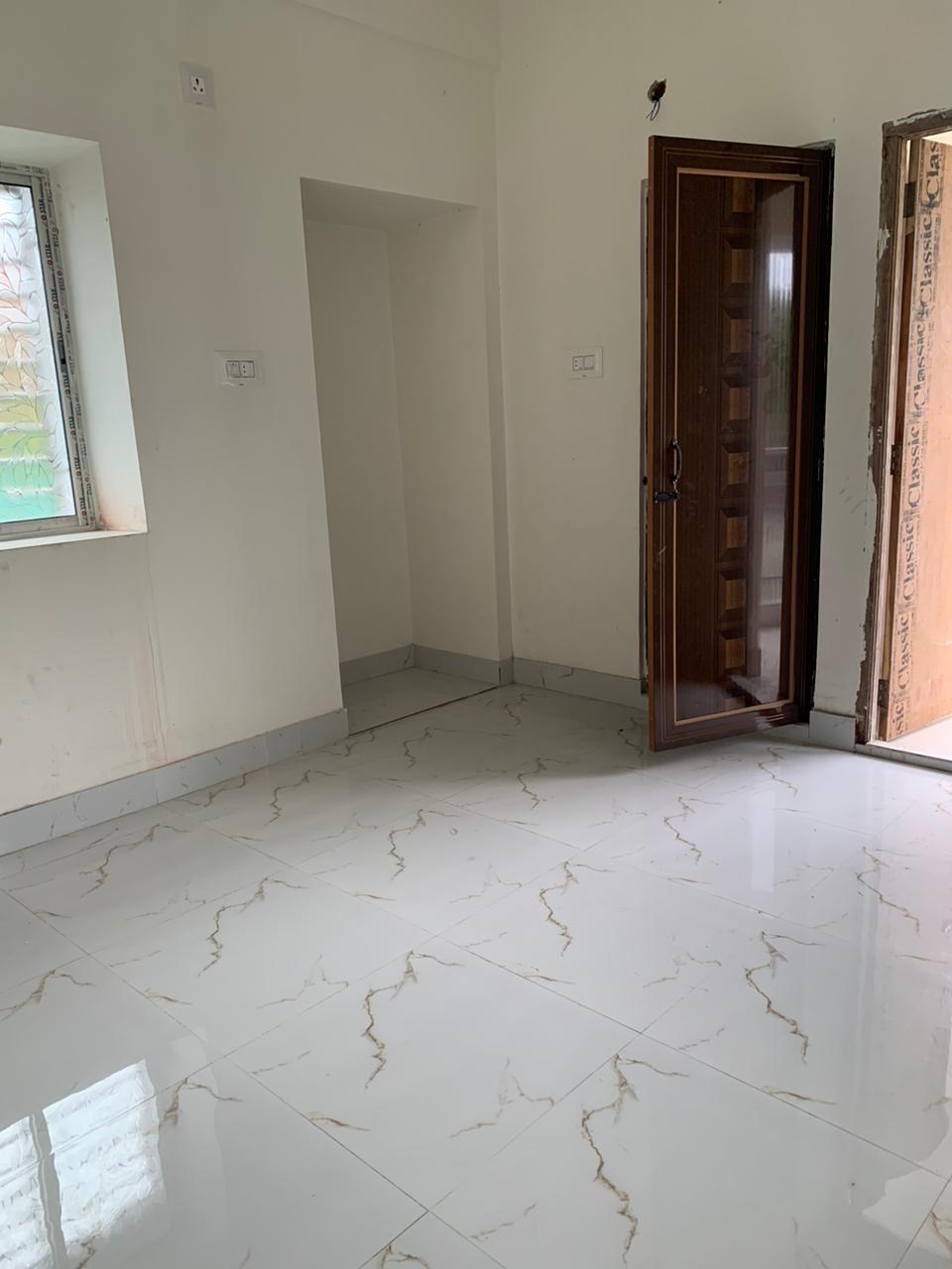 Netaji Sadak,Rio Vista Apartment,825sqft,2BHK (OA500)
