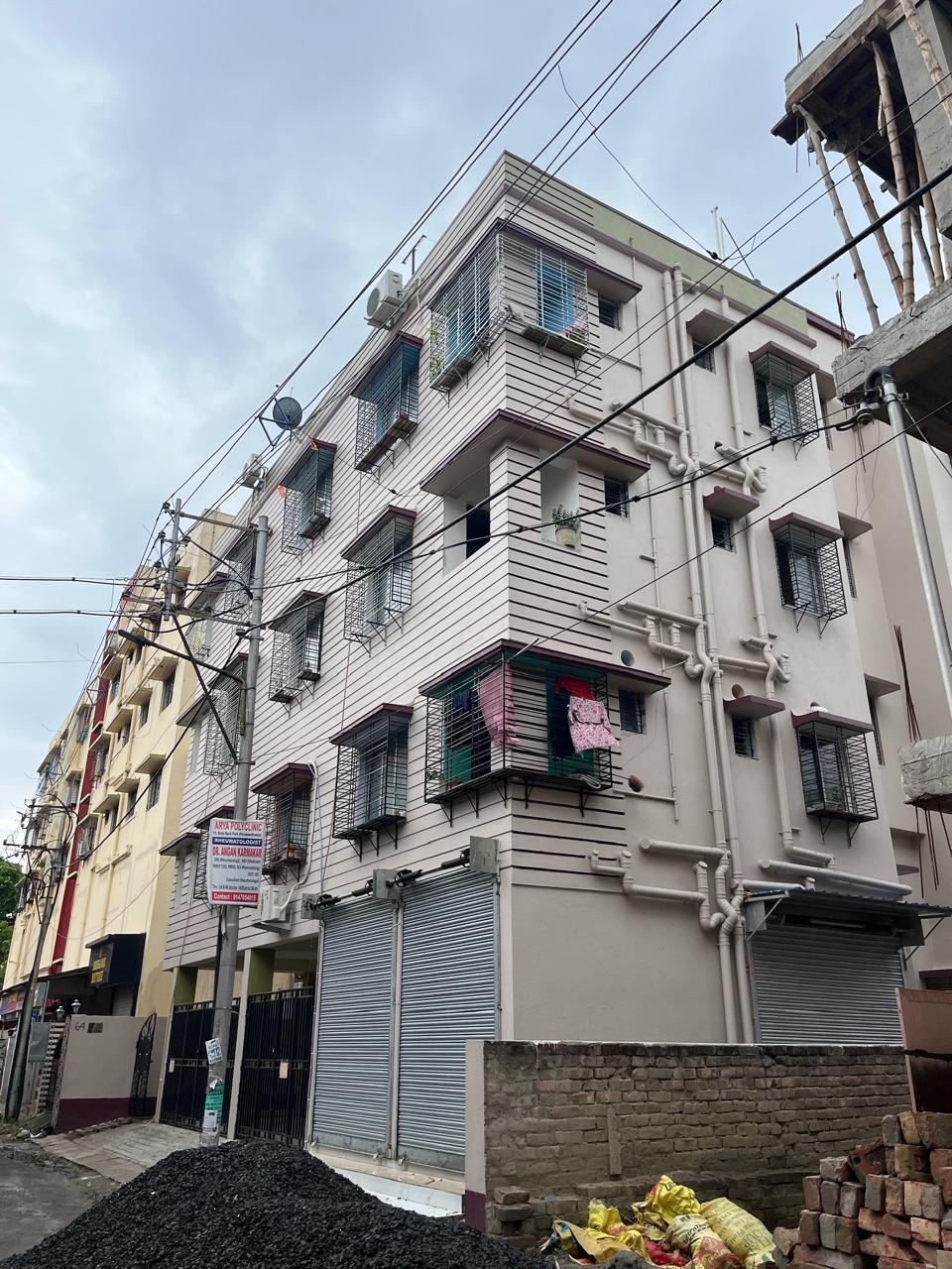 Thakurpukur Poraaswathhatala,Vivekananda Sarani,1223sqft,3BHK (OA436)