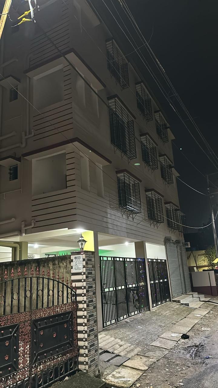 Thakurpukur Poraaswathhatala,Vivekananda Sarani,1223sqft,3BHK (OA436)