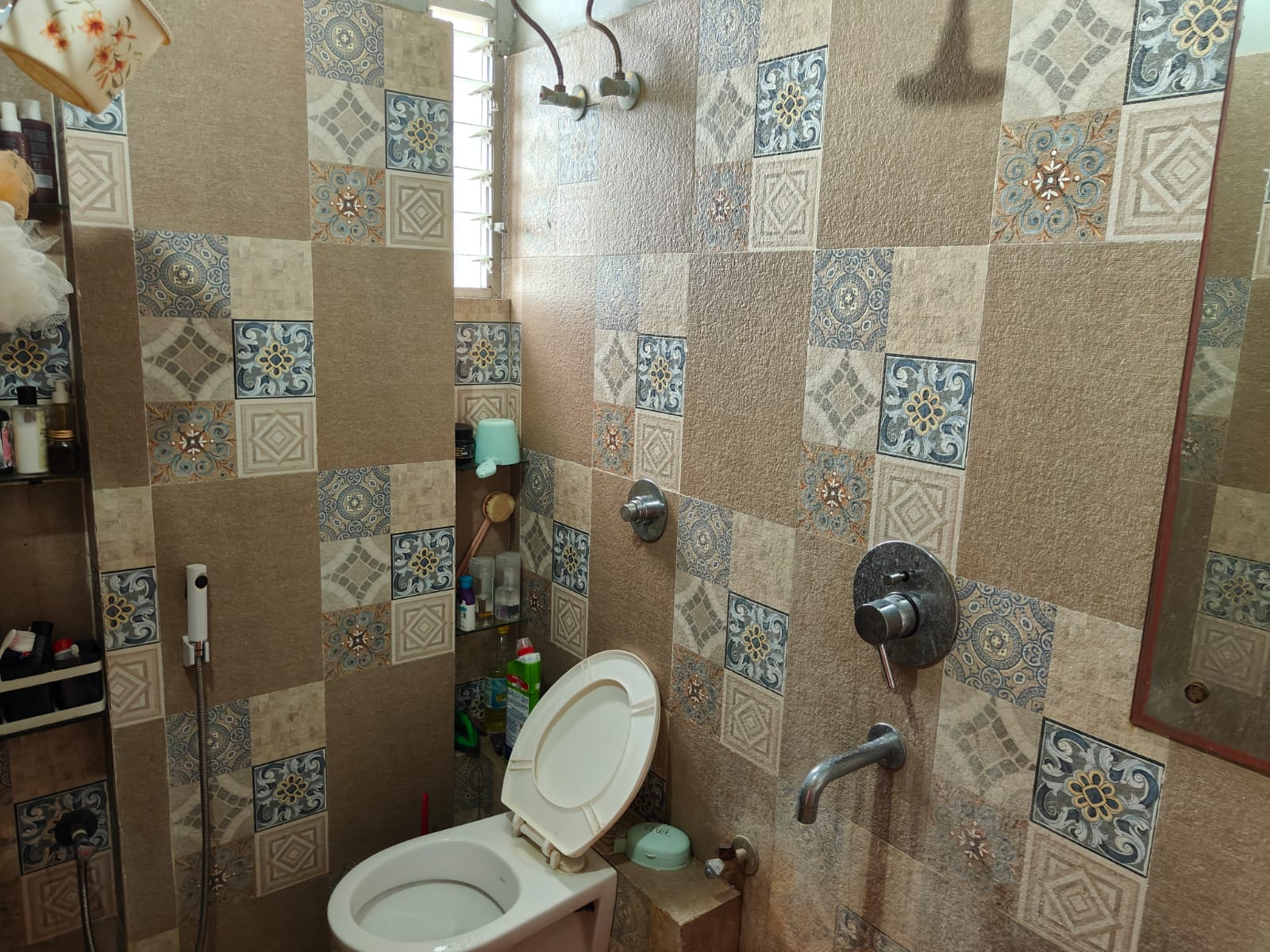 Purba Putiary,Kabardanga,M.G.Road,Yahvi Tower,1600sqft,3BHK (OA420)