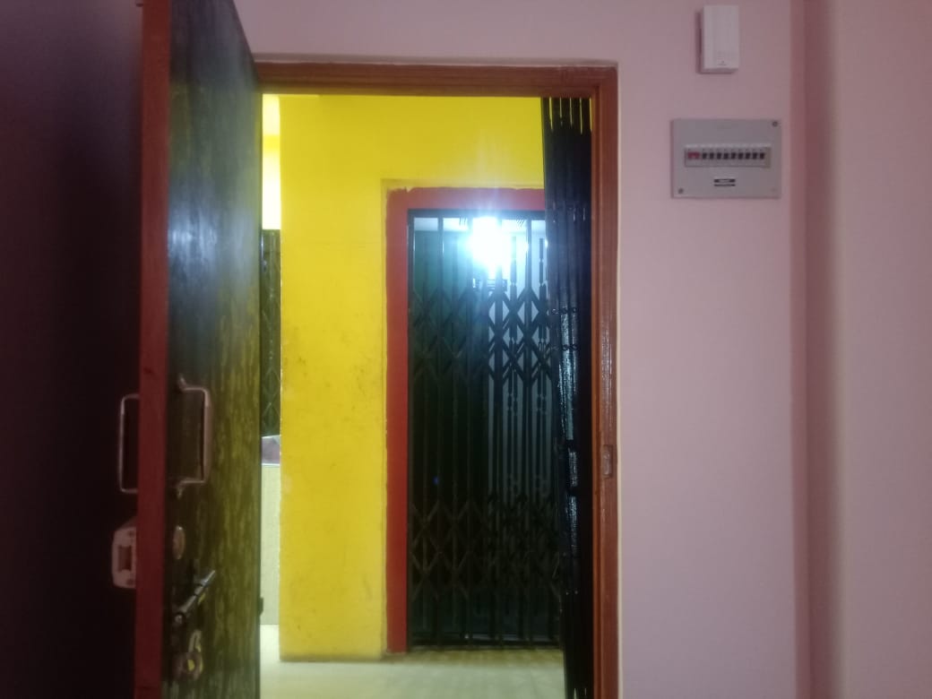 Behala Chowrasta East,Panchanantala,1300sqft,3BHK Rent (OA312)