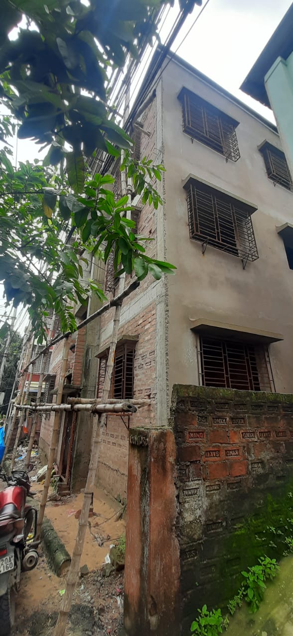 Behala Parnashree Pally,Maharani Indira Devi Road,630sqft,2BHK (PA481)