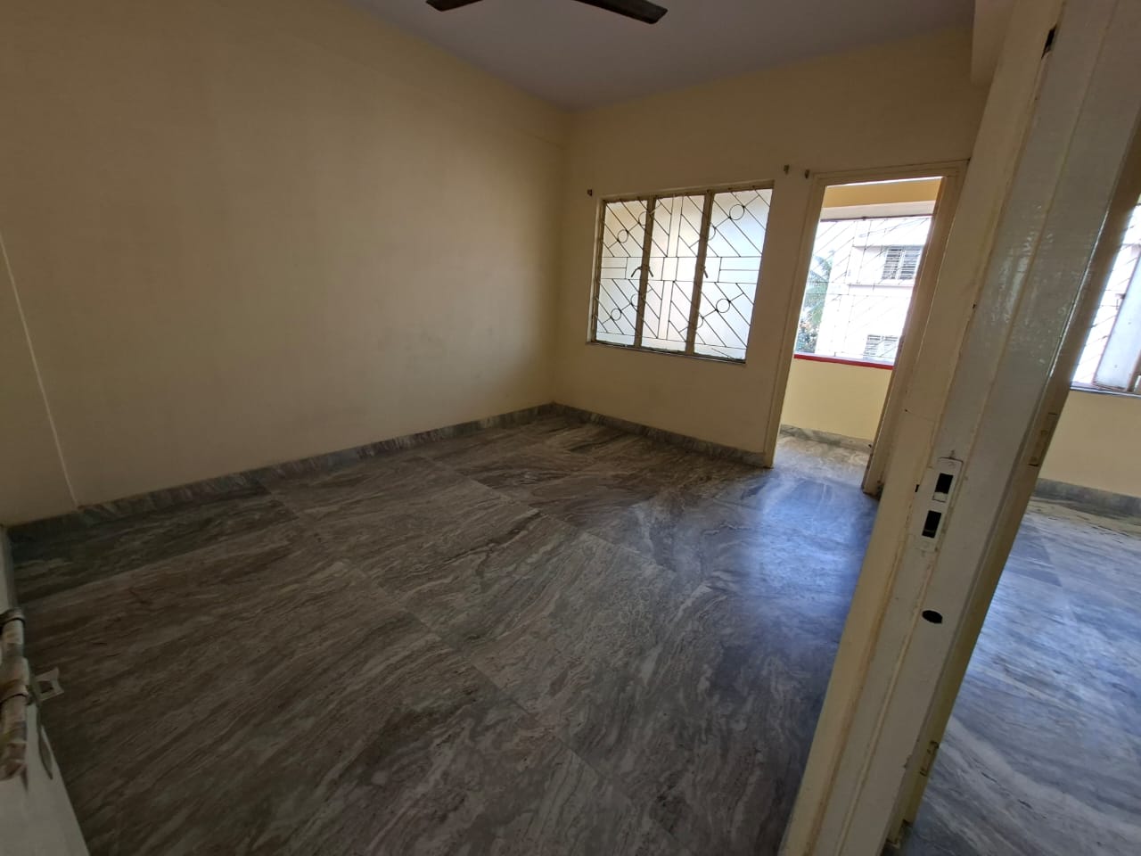 Tollygunge Muchipara,Raja Rammohan Roy Road,Gitanjali Apartment,1250sqft,3BHK (OA270)