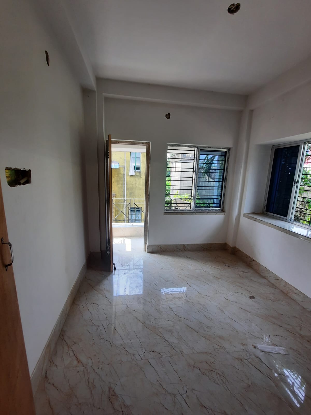 Behala Chowrasta East,Kalipada Mukherjee Rd,650sqft,2BHK (BA139)