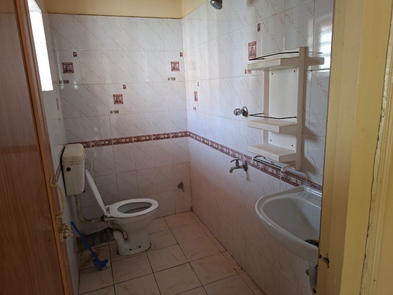 Tollygunge Muchipara,Raja Rammohan Roy Road,Gitanjali Apartment,1250sqft,3BHK (OA270)