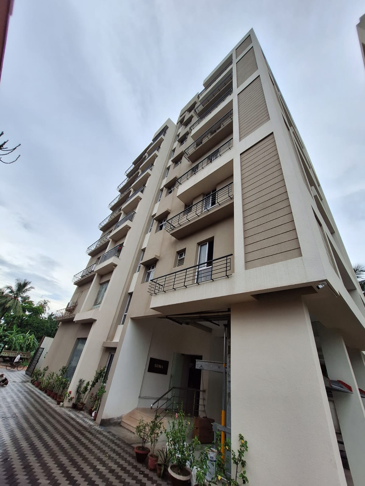 Thakurpukur,M.G.Road,Elysiya Complex,3BHK (BA119)