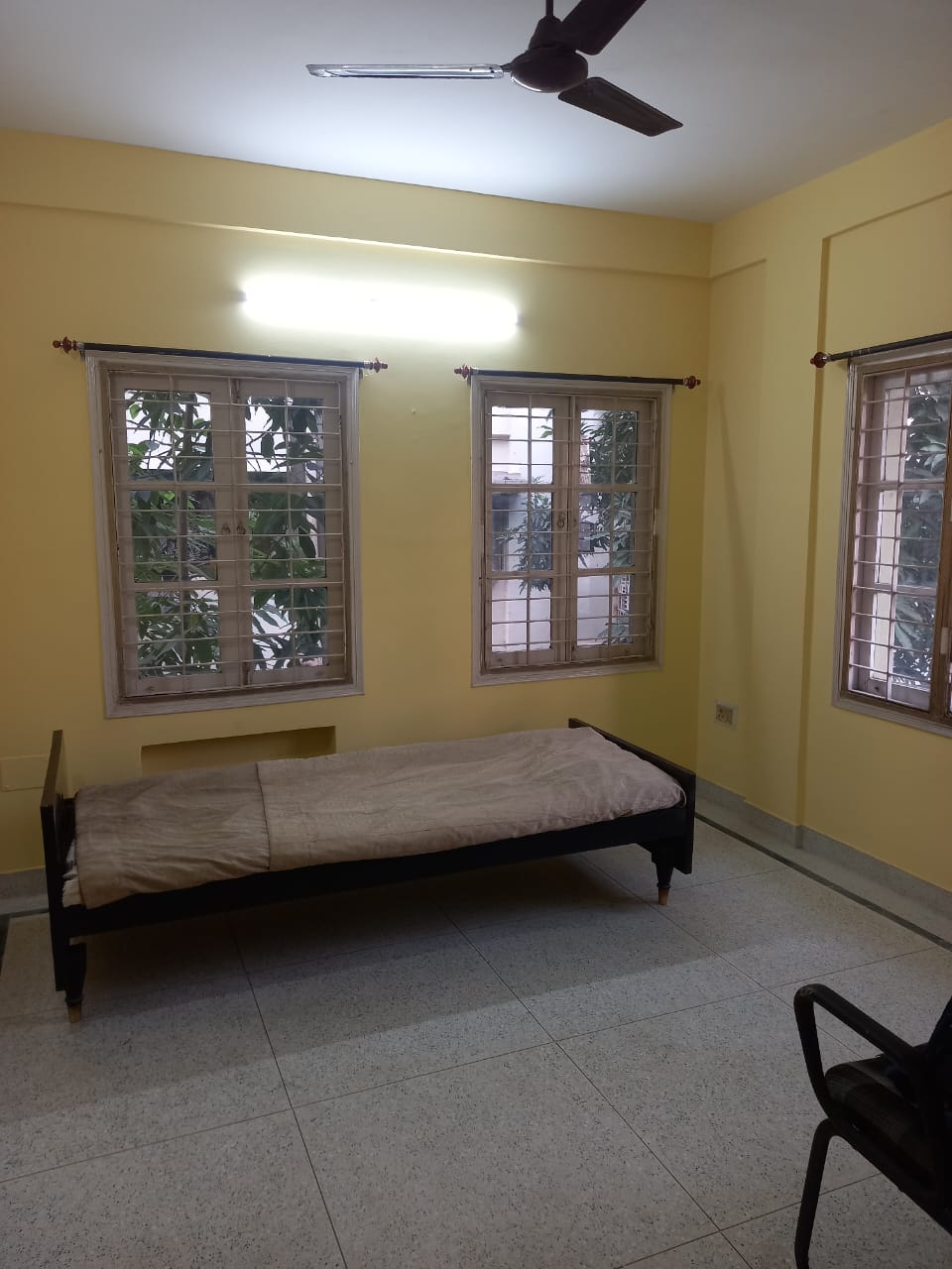 Lake Gardens,Deodhar Rahaman Road,1500sqft,3BHK Rent (OA426)