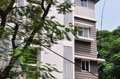 Behala Parnashree Pally, UST Grand (PA304)