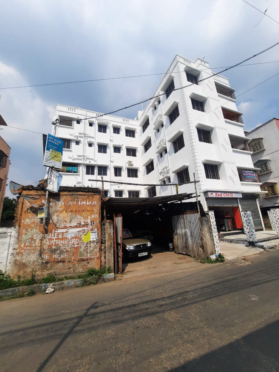 Tollygunge Karunamoyee Ghat Road,Dharapara,825sqft,2BHK (PA105)