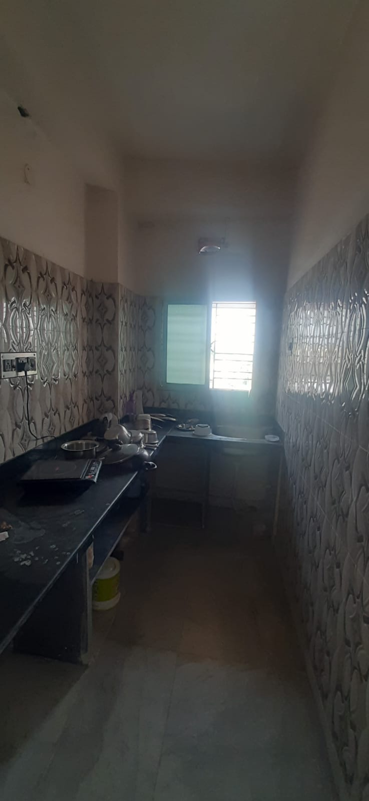 Behala Chowrasta East,Raja Ram Mohan Roy Road,900sqft,2BHK (OA208)