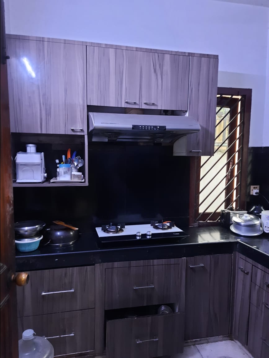 Bhowanipore,Harish Chatterjee St,2storey House (PA280)