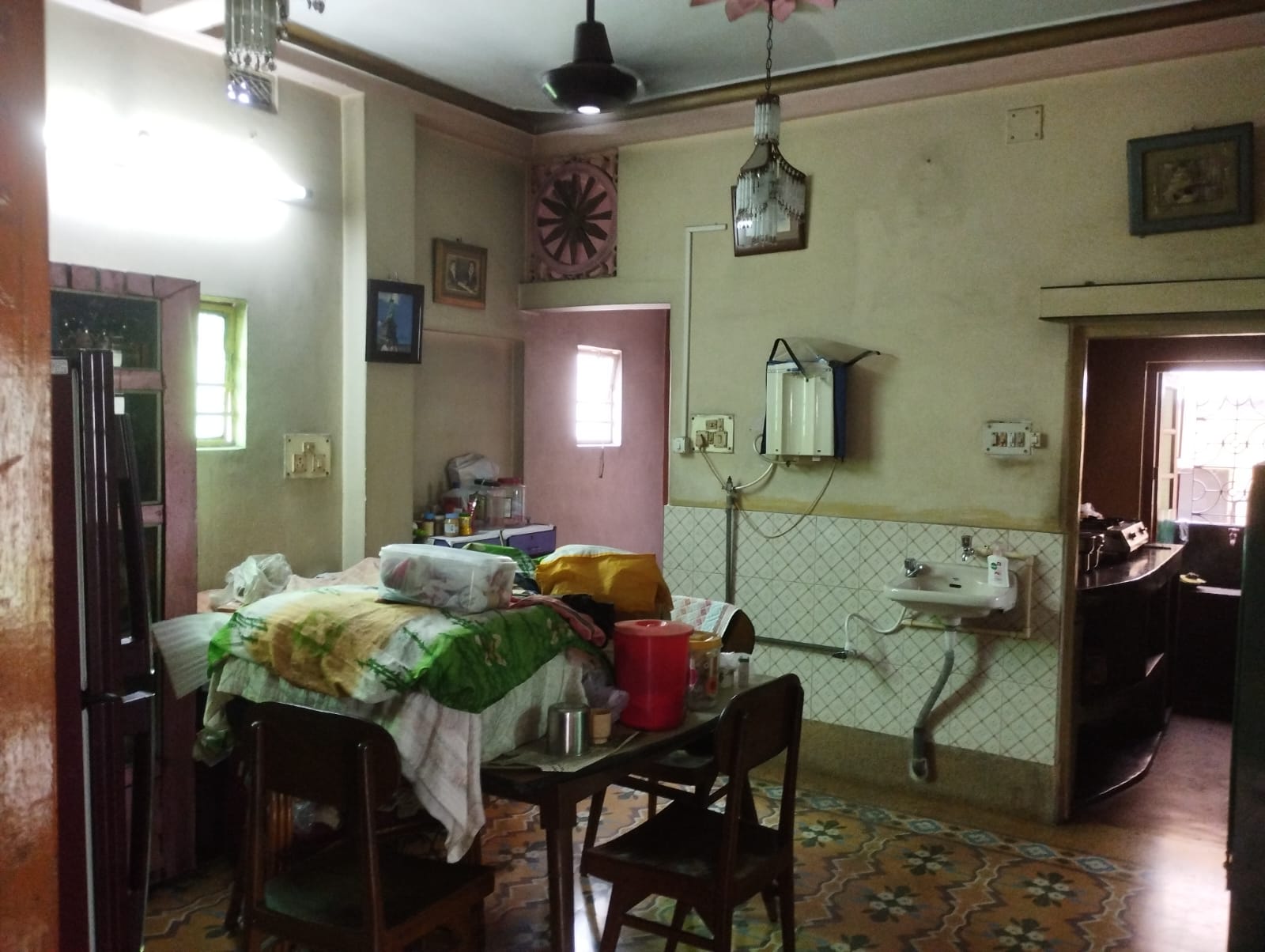 Behala Chowrasta East,Monmohan Park,Bonomali Ghosal Lane,3stored House (BA125)