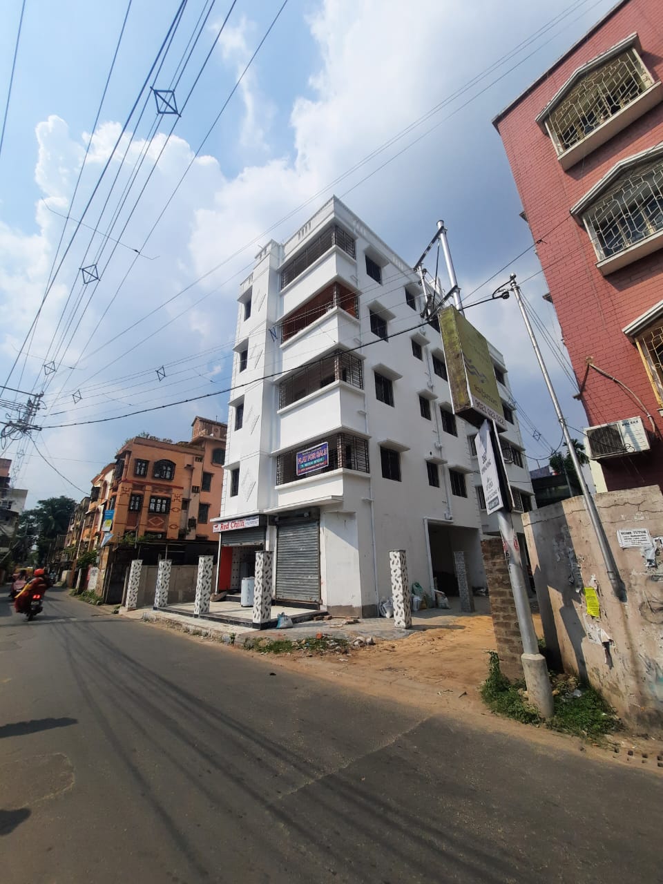 Tollygunge Karunamoyee Ghat Road,Dharapara,825sqft,2BHK (PA105)