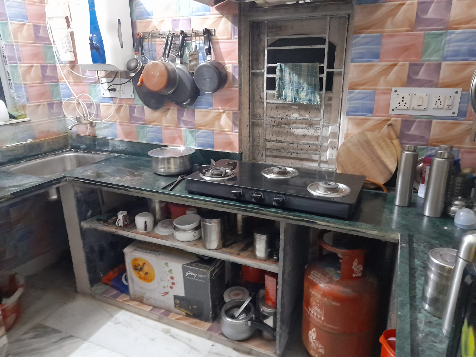 Joka Thakurpukur,Sreebardhan Pally,1200sqft,3BHK (OA321)