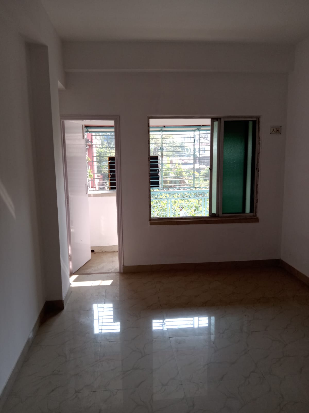 Behala Parnashree,Lahori Apartment,1300sqft,3BHK (BA117)