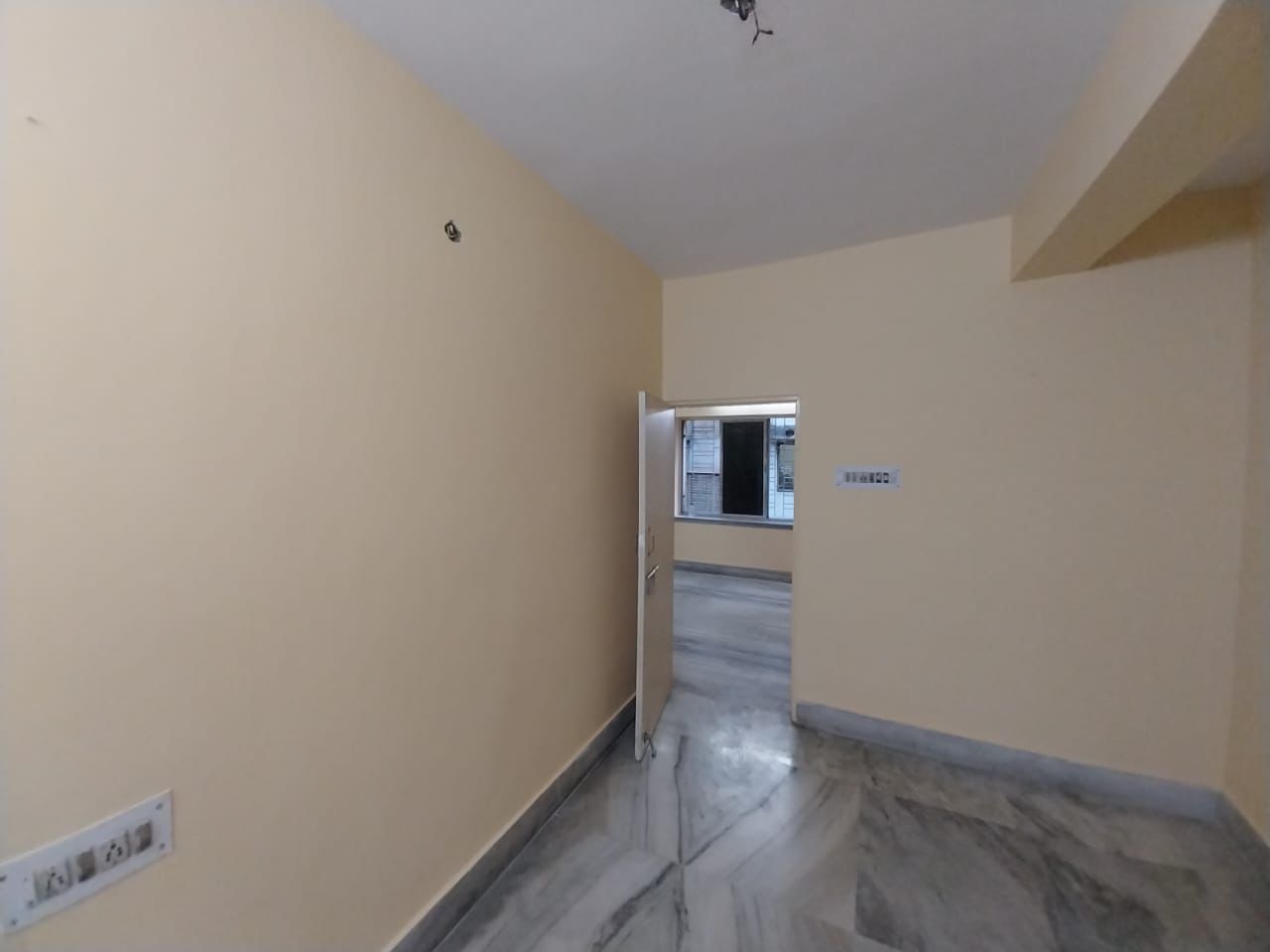 Thakurpukur,on D.H.Road,1225sqft,3BHK (OA423)