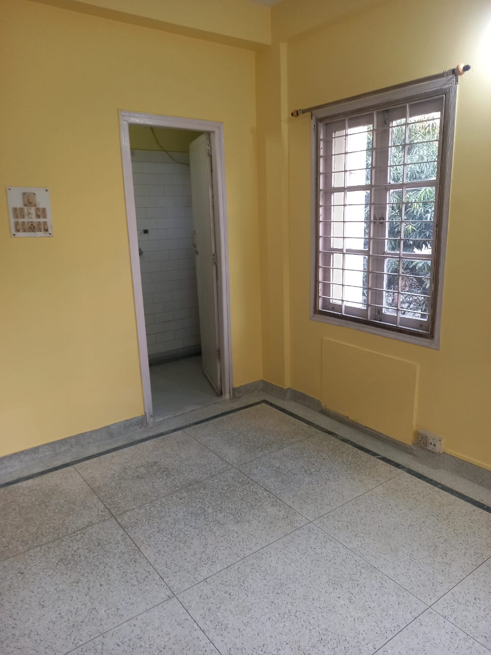 Lake Gardens,Deodhar Rahaman Road,1500sqft,3BHK Rent (OA426)