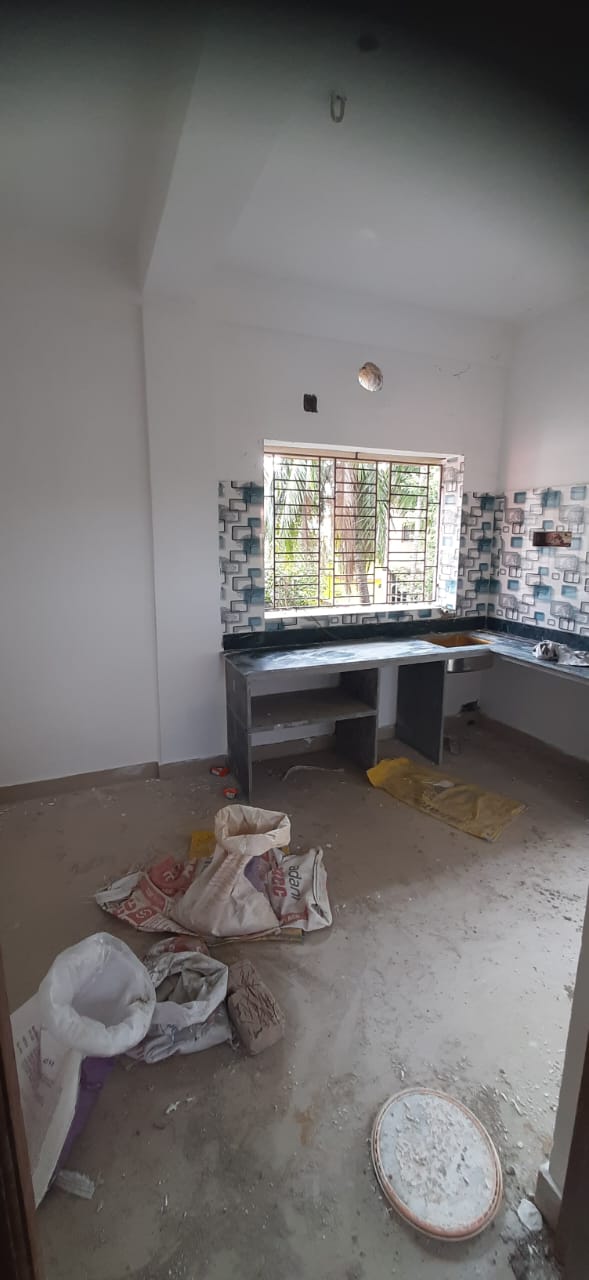 Thakurpukur Majhipara,Sister Nivedita Road,2BHK (PA139)