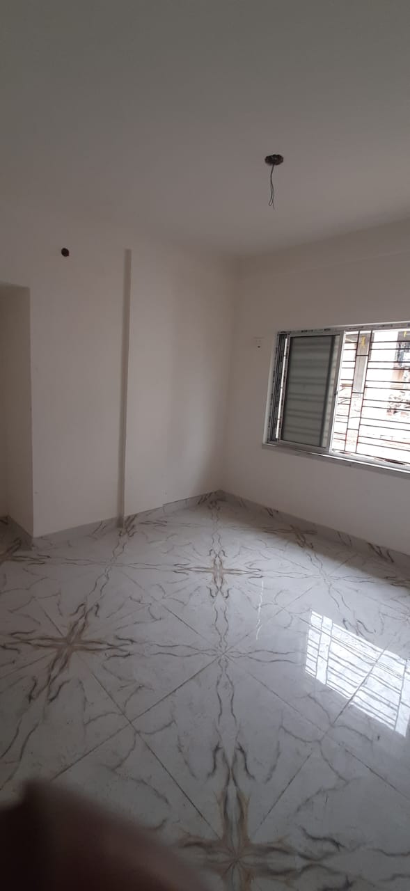 Tollygunge Karunamoyee Ghat Road,Dharapara,825sqft,2BHK (PA105)