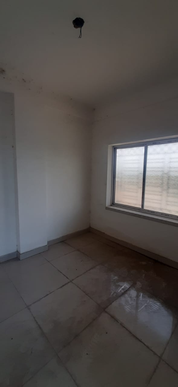 Thakurpukur,on M.G.Road,3BHK (PA246)