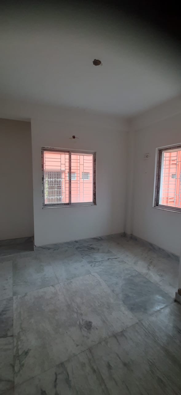 Behala Parnasree,Goragacha Auto Stand,1000sqft,3BHK (PA499)