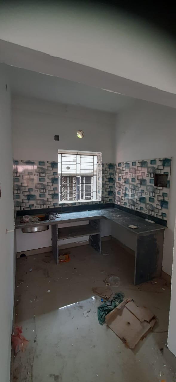 Thakurpukur Majhipara,Sister Nivedita Road,2BHK (PA139)