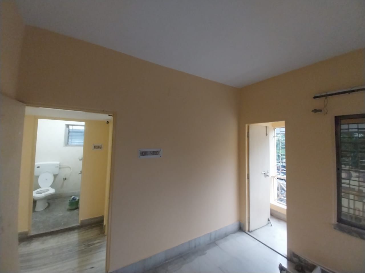 Thakurpukur,on D.H.Road,1225sqft,3BHK (OA423)