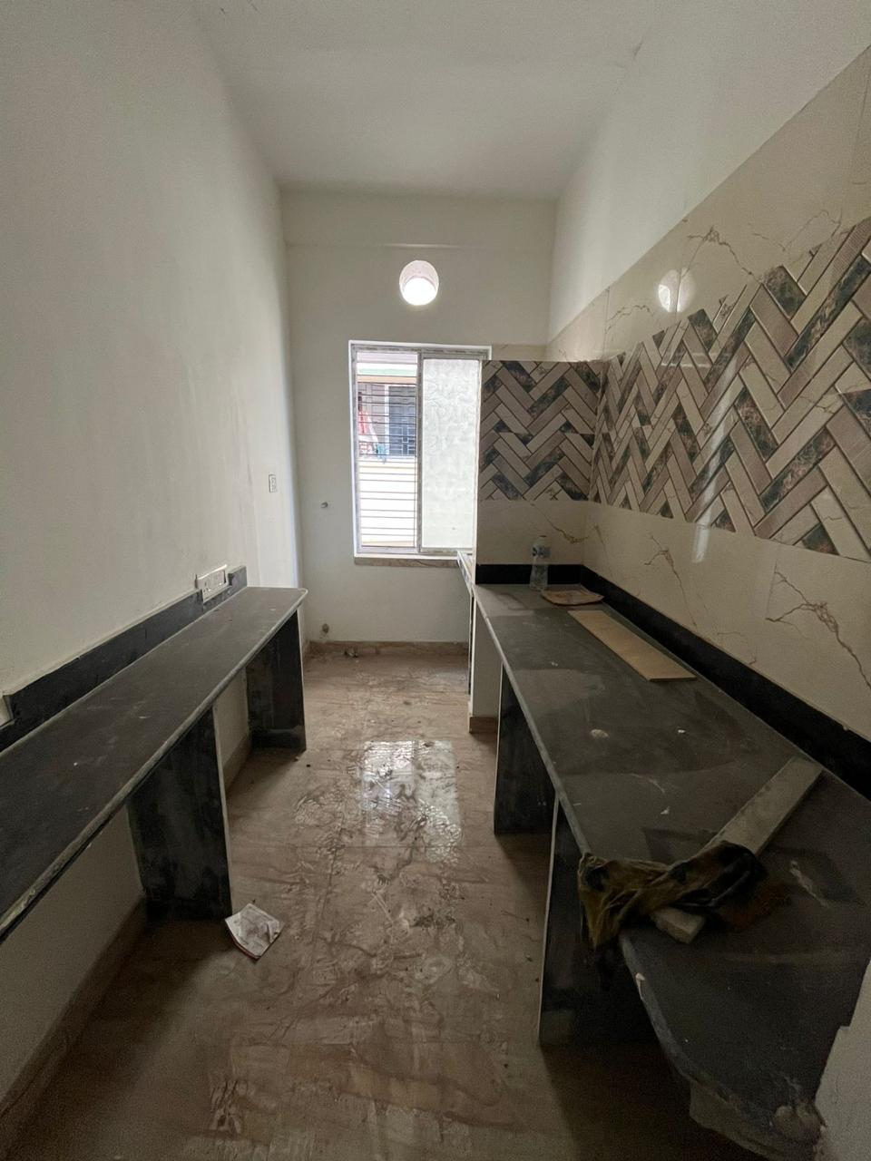 Thakurpukur Poraaswathhatala,Vivekananda Sarani,1223sqft,3BHK (OA436)